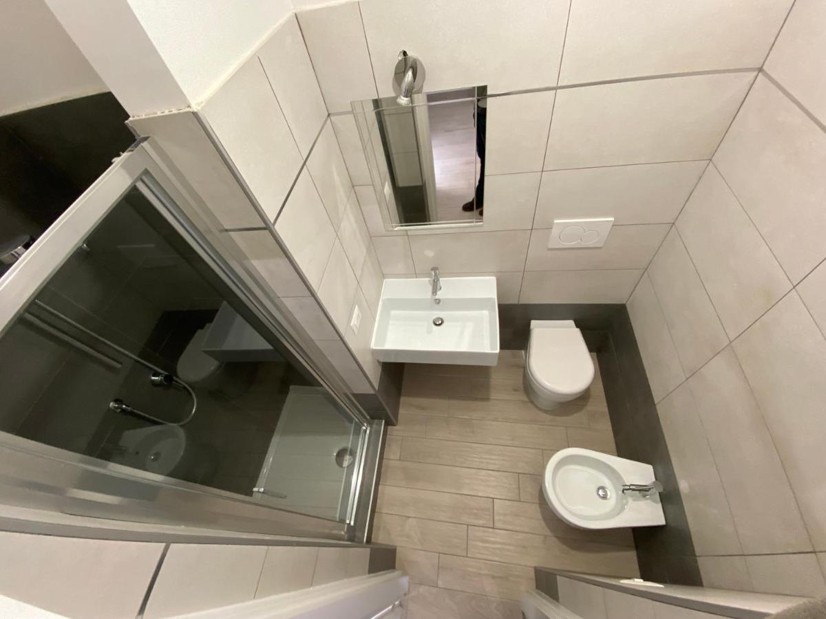 Domus Art Suites Merulana Рим Екстер'єр фото